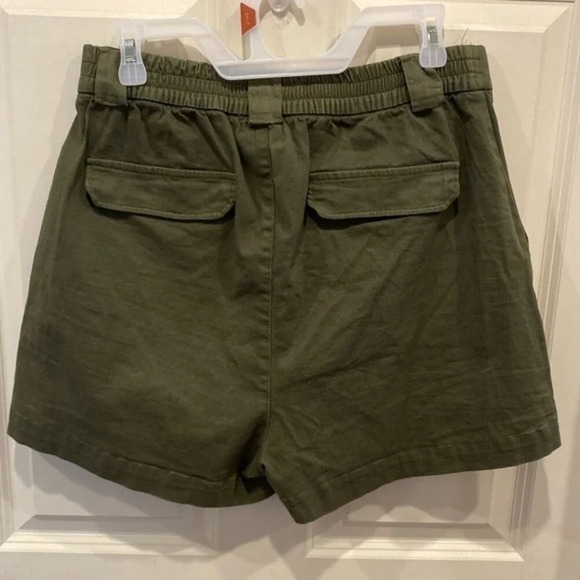 Pull and Bear Shorts size XL - Picture 2 of 4
